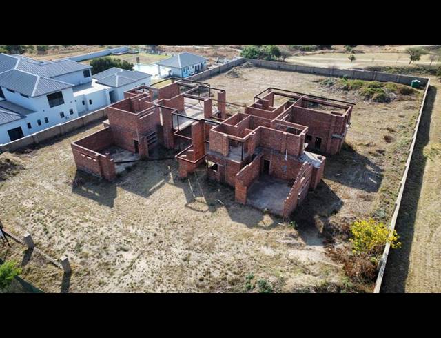 4 BEDROOM HOUSE FOR SALE IN BLUE HILLS EQUESTRIAN ESTATE